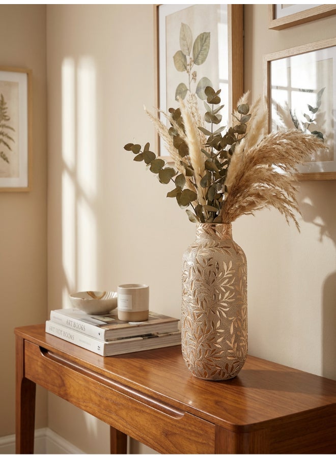 ايست من نون مزهرية سيراميكية لترتيب الزهور الزخرفية، ارتفاع 29 سم | لون وردي ذهبي | تصميم فلورا إيتش | الحجم - 13.5x13.5x29 سم | مثالية لتزيين غرفة المعيشة، مثالية لتزيين طاولة القهوة، طاولة الطعام، طاولة الكونسول أو أي مساحة مكتبية أو معيشية - Image 3